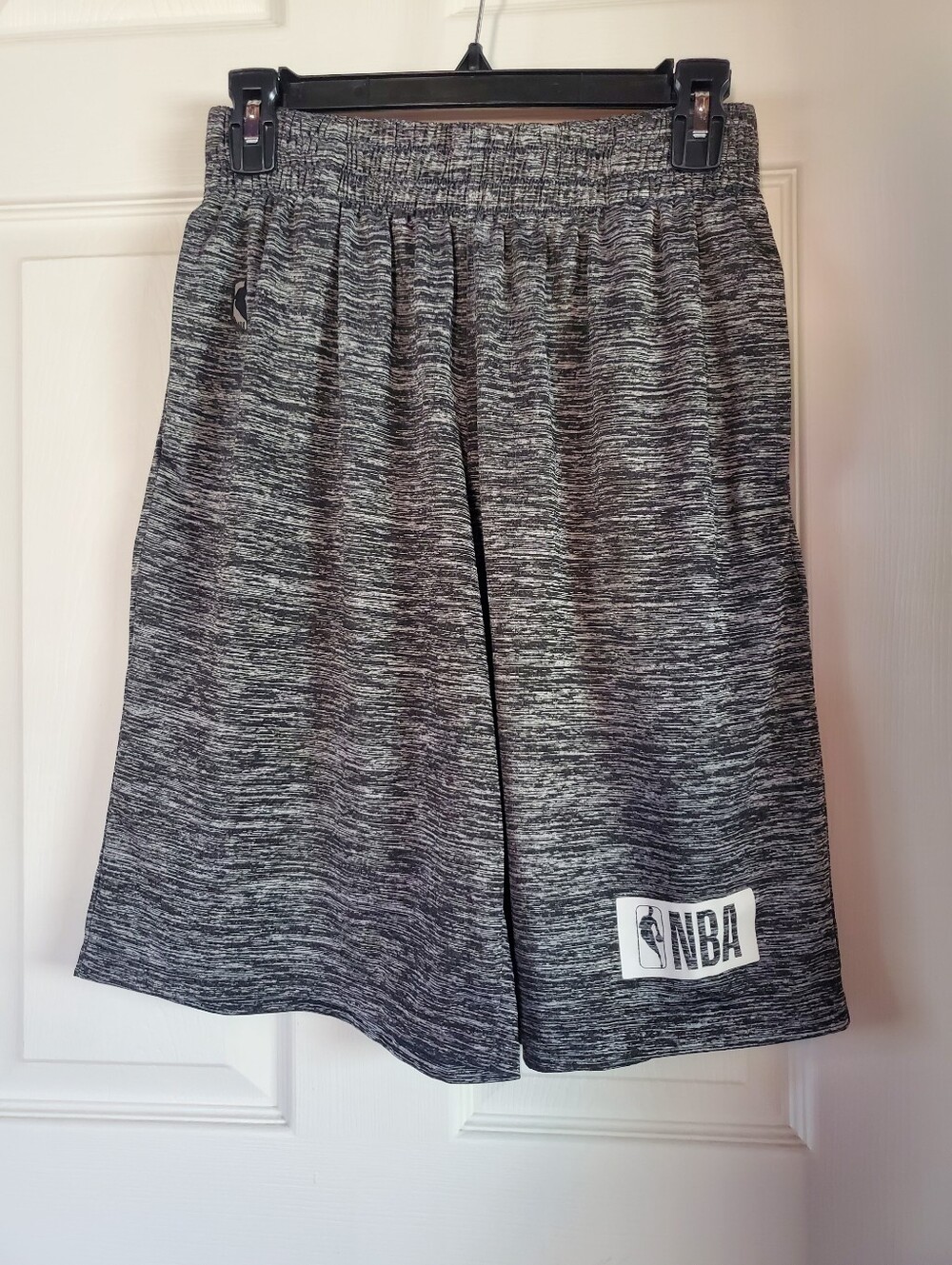 Vintage‎ Basketball Shorts Size Medium Gray w/Black Comfort Fit Sporty Pull-on